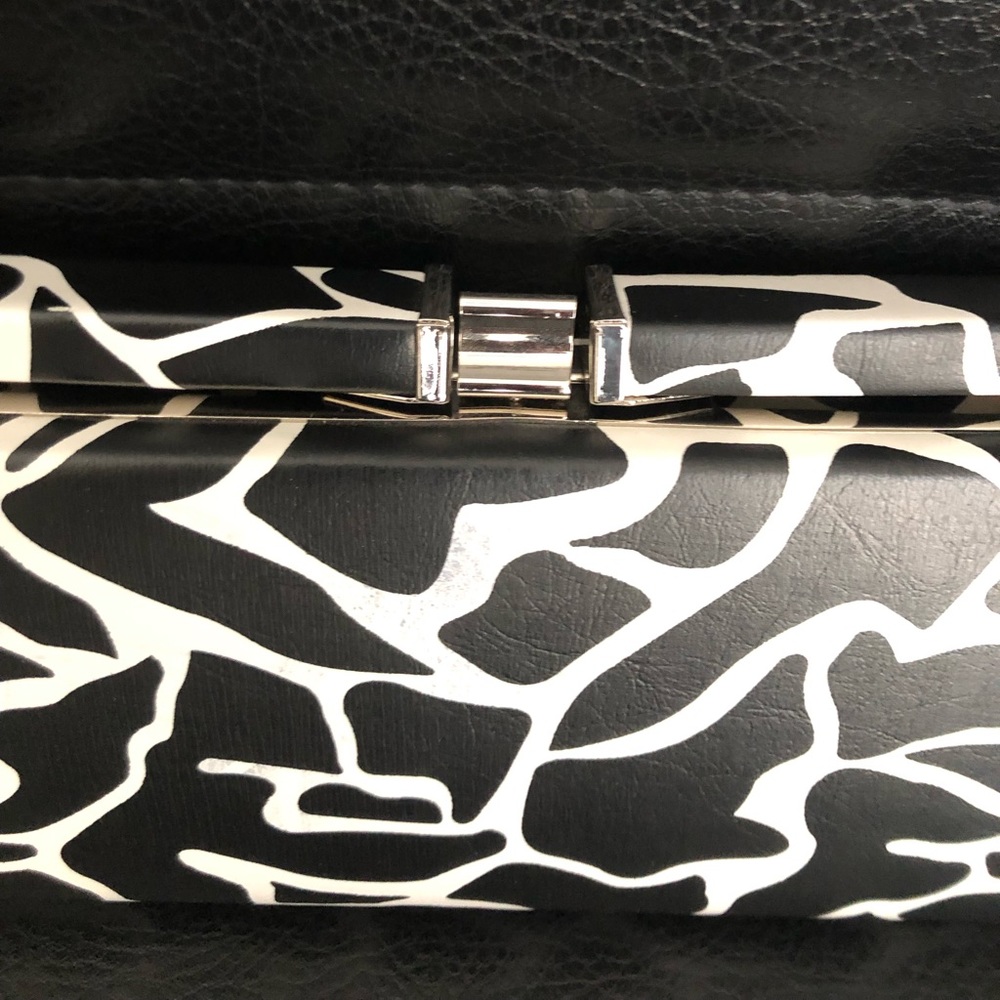 Xcetera Purse - Picture 3 of 6